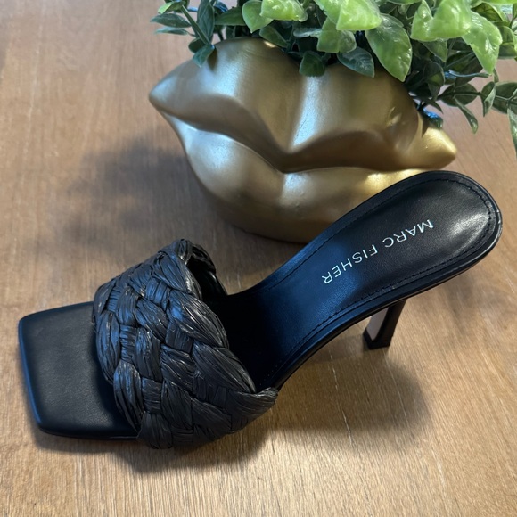 Women’s Marc Fisher Barsana Heeled Slide Sandals - Picture 4 of 6